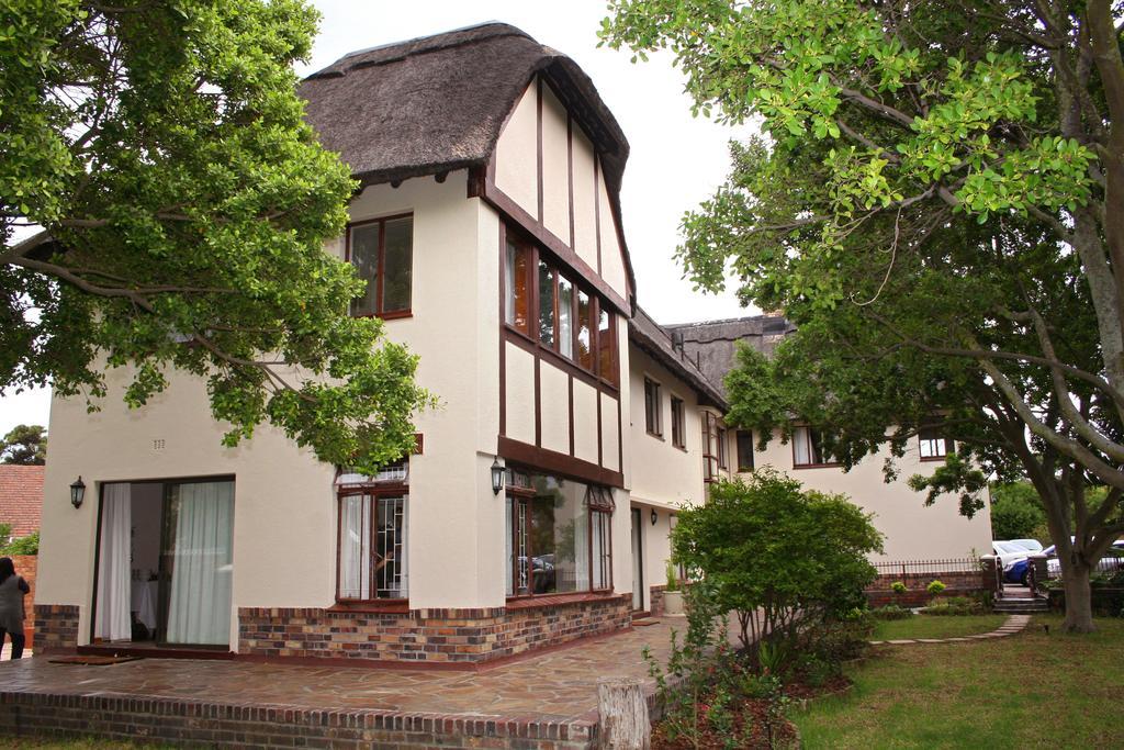 Chaston Manor Hotel Fokváros Kültér fotó